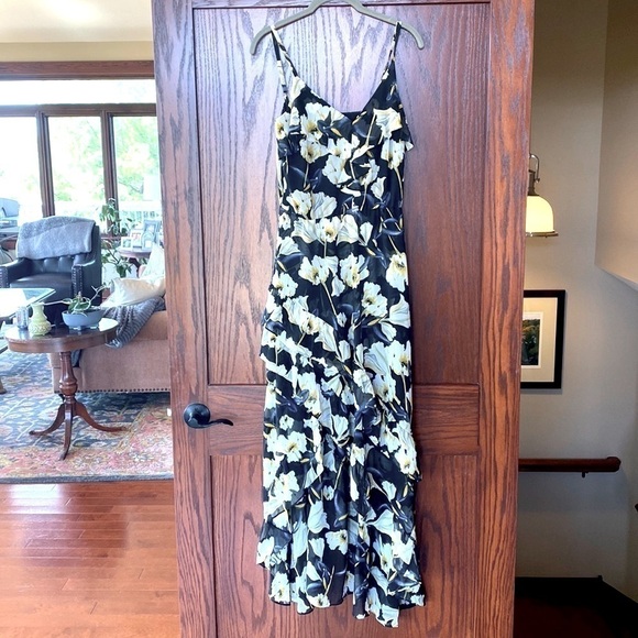 INC International Concepts black floral dress. Size 4 - Picture 2 of 10